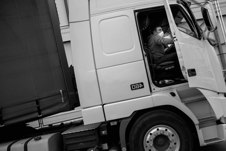 Il faut assurer l’indispensable